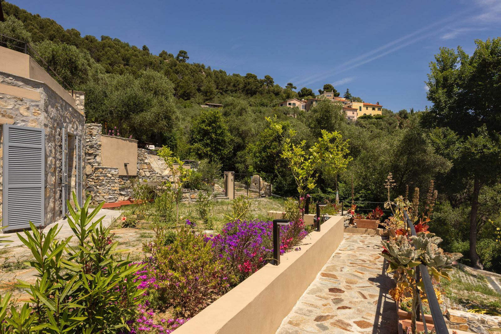 B27 — Il borgo incantato, foto 5