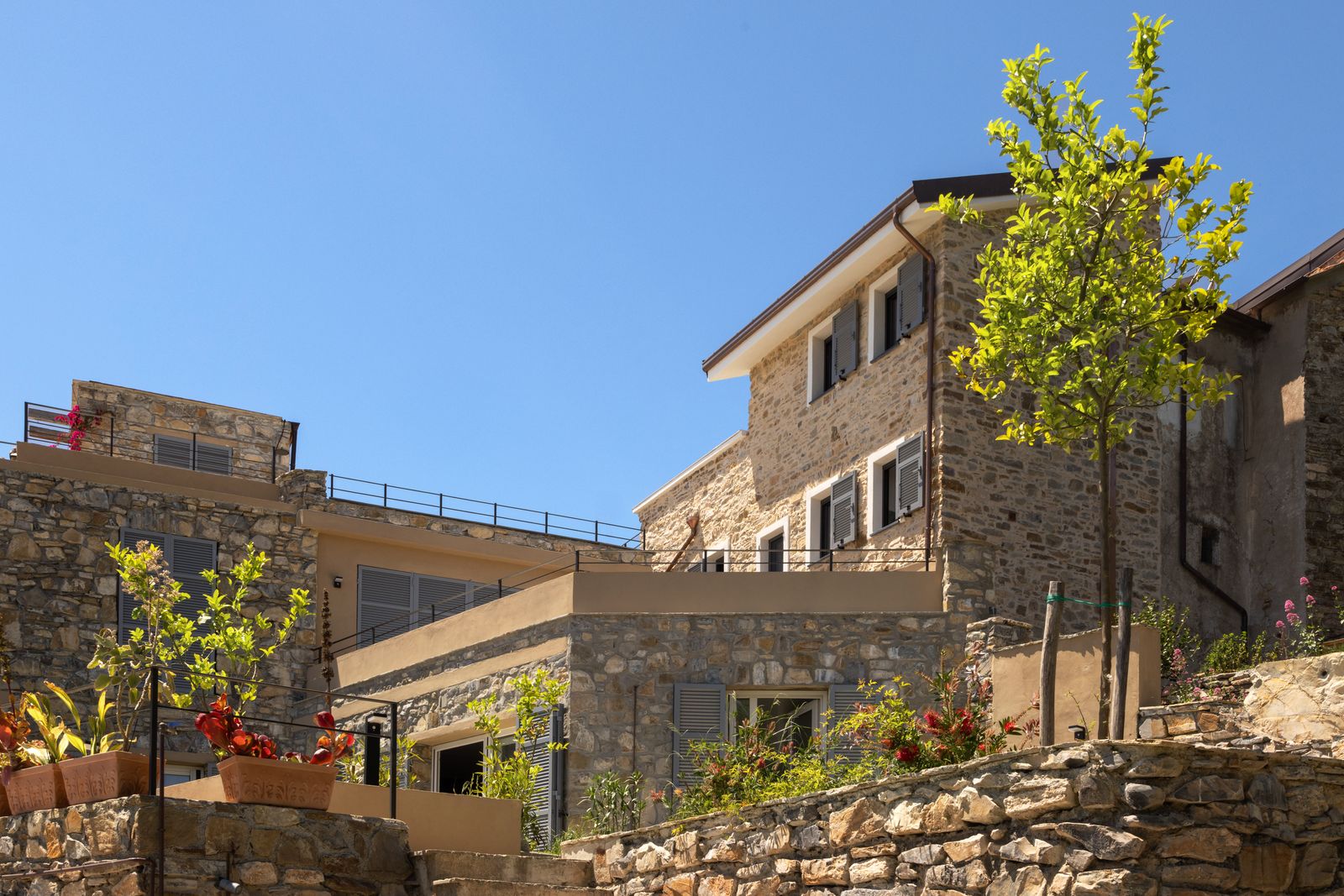 B27 — Il borgo incantato, foto 22