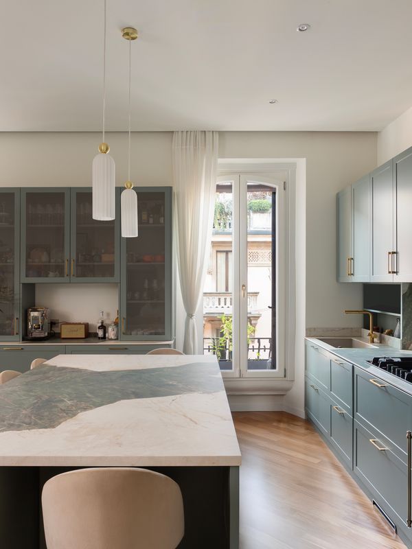 B7 — Londra a Milano, Appartamento Milano