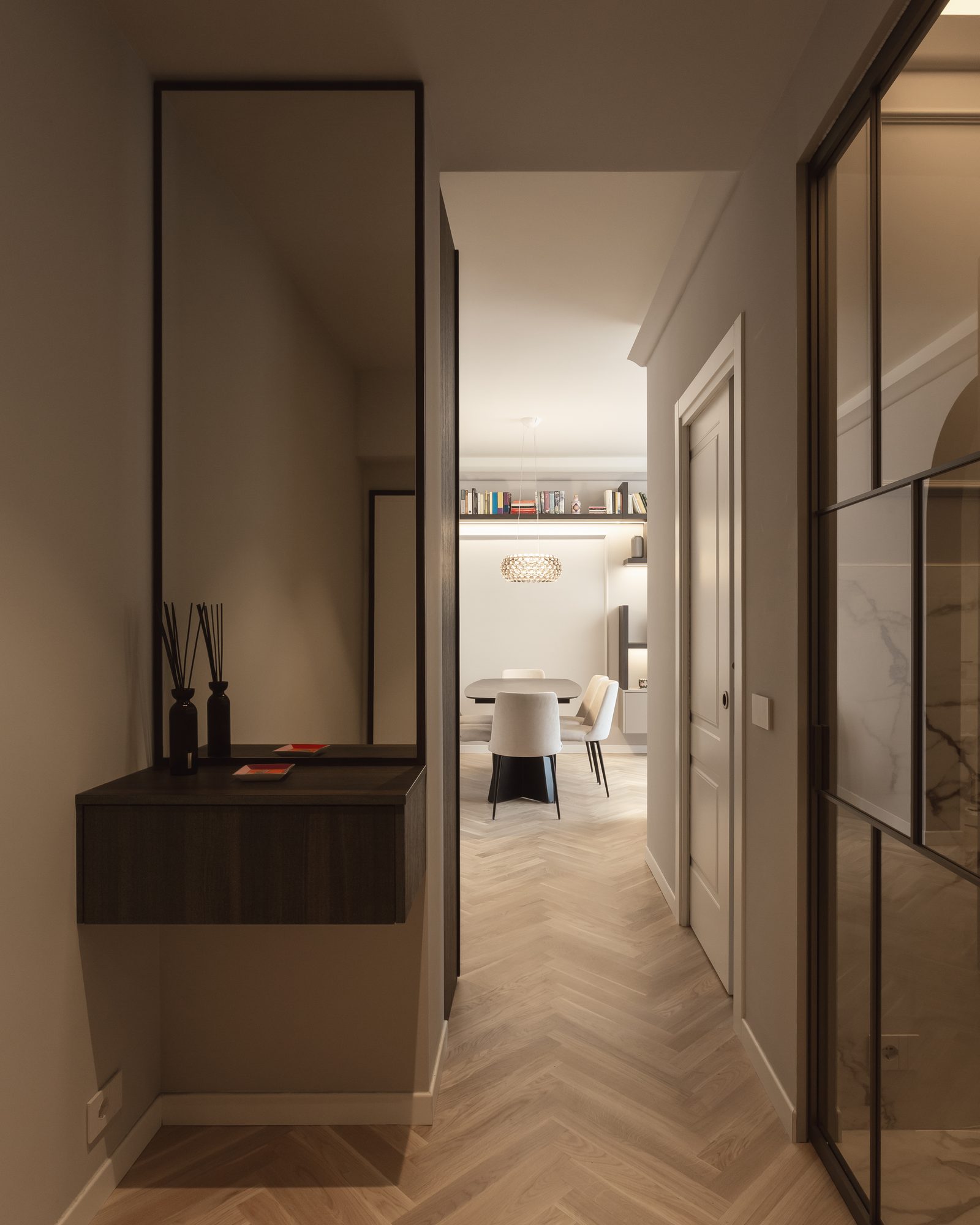 FR 1 — A tailored reinterpretation, photo 1