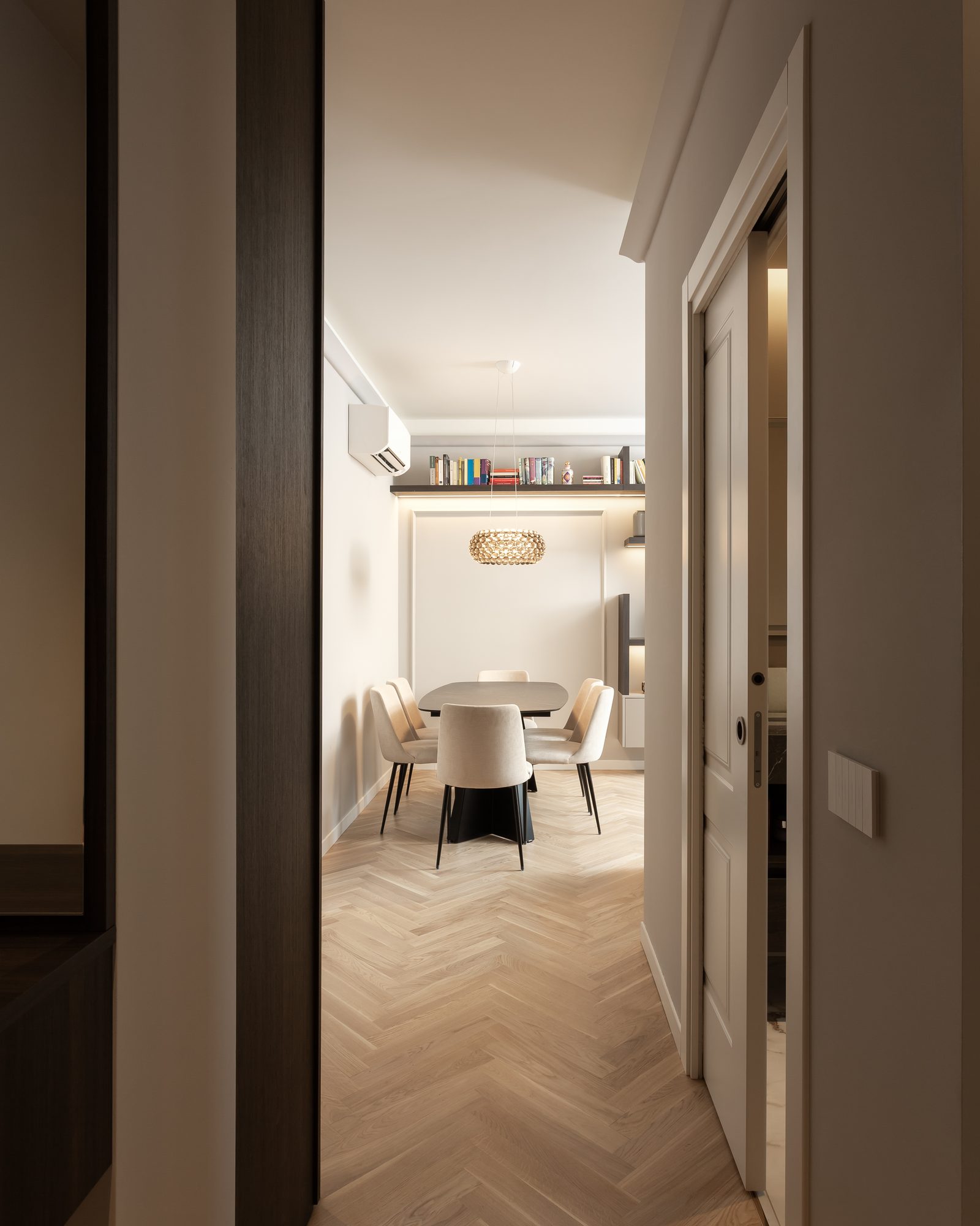 FR 1 — A tailored reinterpretation, photo 2