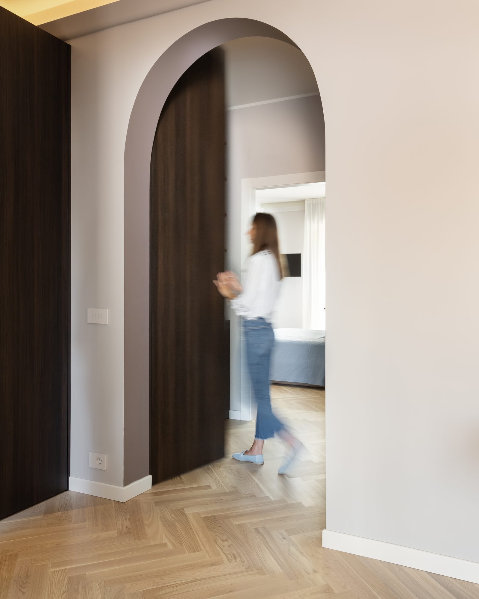 FR 1 — A tailored reinterpretation, photo 18